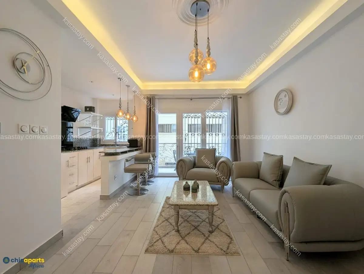 Studio à Bastos, Yaoundé, 1 chambre — photo 3 sur 20