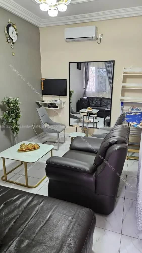 Studio à Dovv Simbock, Yaoundé, 1 chambre — photo 2 sur 11