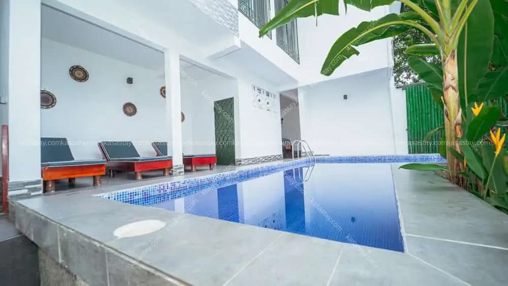 Townhouse à Ngoyè, N7, Kribi, 5 chambres — photo 2 sur 5