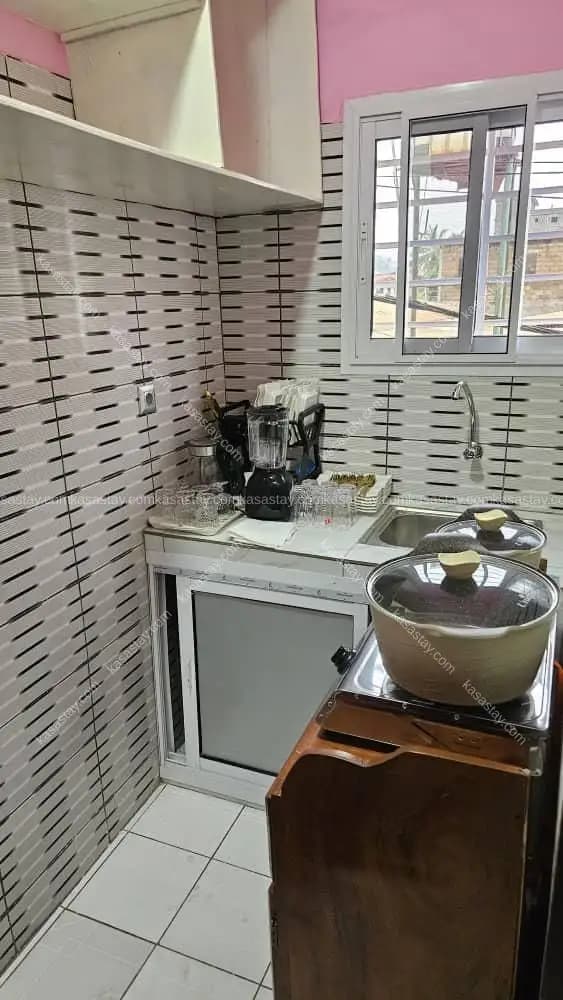 Studio à Dovv Simbock, Yaoundé, 1 chambre — photo 3 sur 17