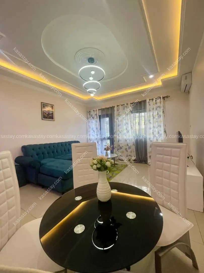 Appartement à Nkolfoulou, 2 chambres — photo 3 sur 17