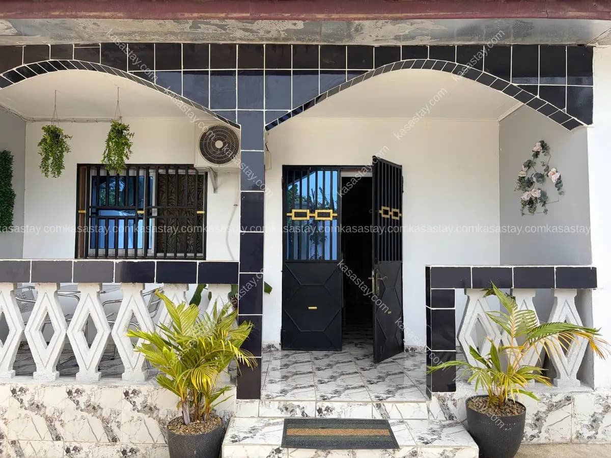 Maison à School De Dombè, Kribi, 3 chambres
